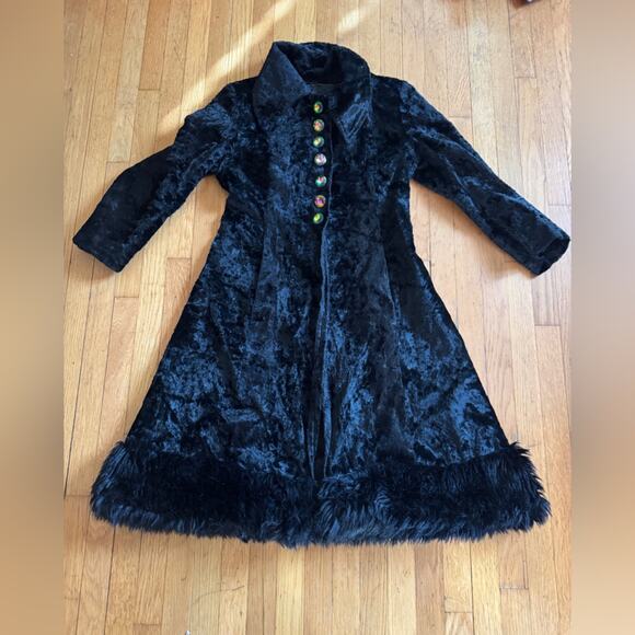 60s Vintage Black Velvet Princess Coat with Faux Fur Hem - Picture 4 of 10